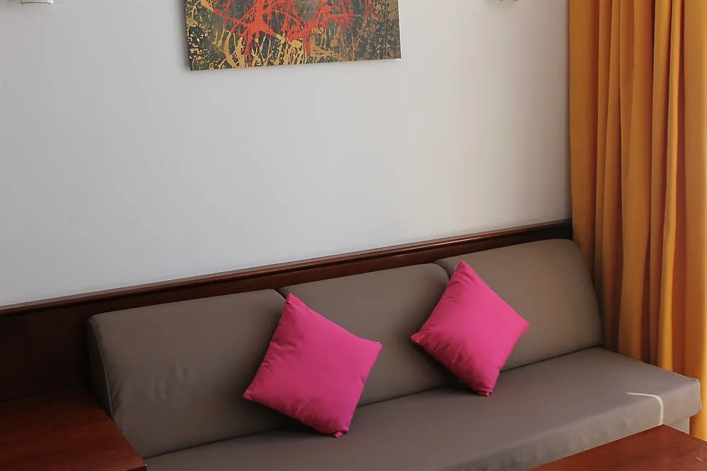 Отель Zafiro Alzina Mar (Adults Only) Кан Пикафорт