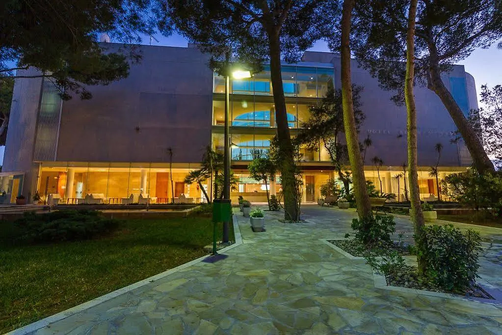 Отель Zafiro Alzina Mar (Adults Only) Кан Пикафорт